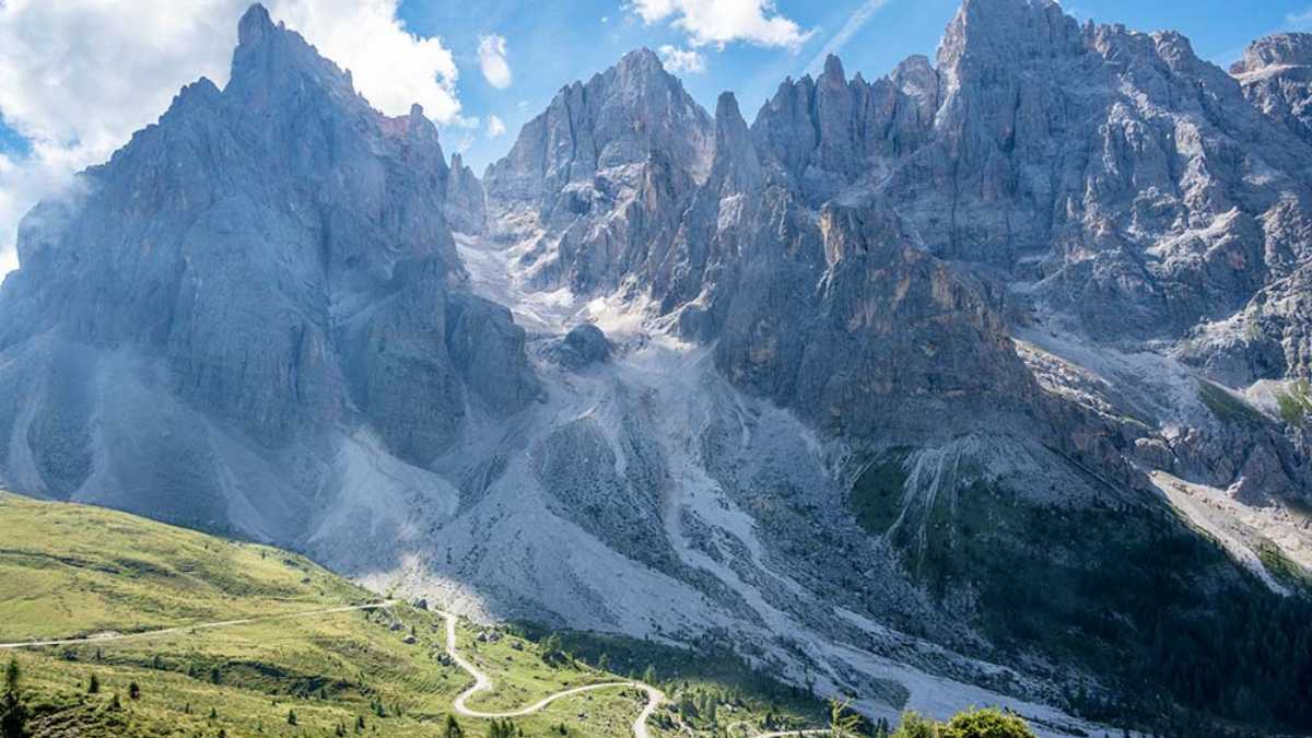 San Martino di Castrozza: La Perla delle Dolomiti