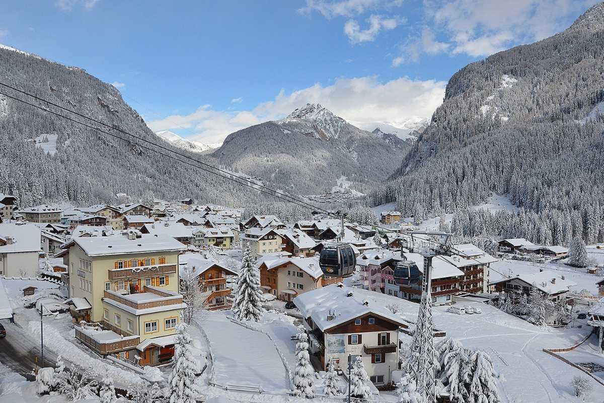 Centro benessere a Canazei, con focus su relax e natura circostante